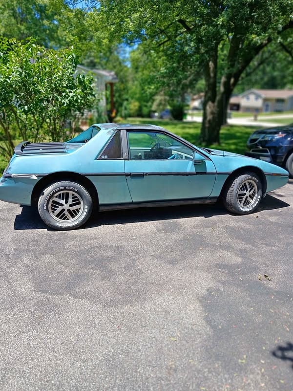1984 Pontiac Fiero