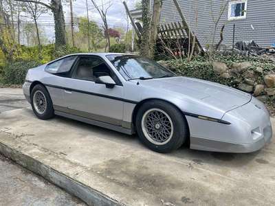 1986 Pontiac fiero - GT