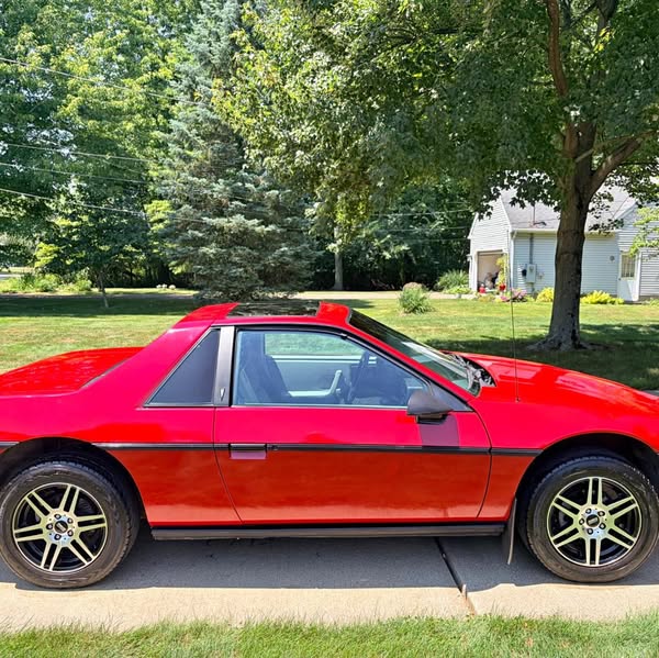 1984 Pontiac Fiero