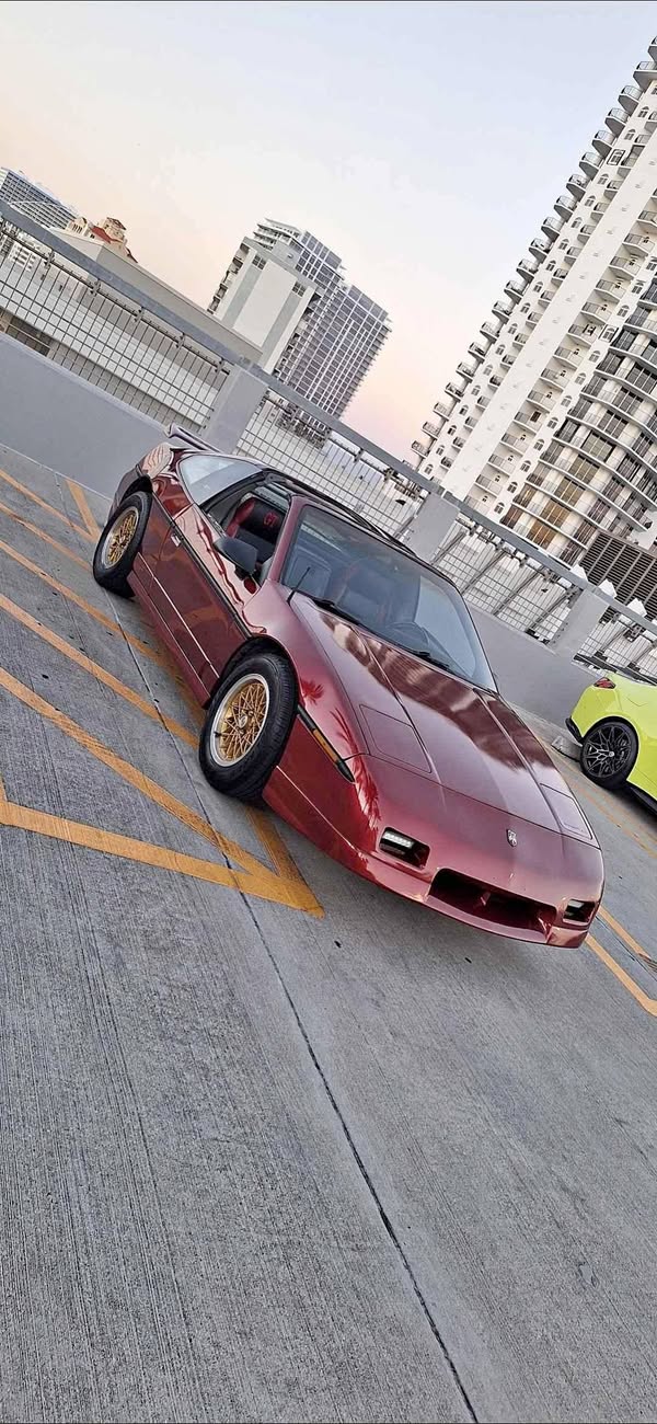 1987 Pontiac fiero - Gt