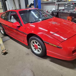 1987 Pontiac fiero - GT