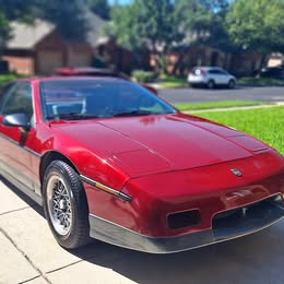 1987 Pontiac fiero - GT