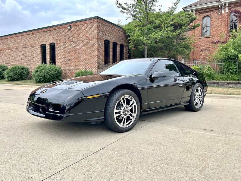 1988 Pontiac Fiero GT