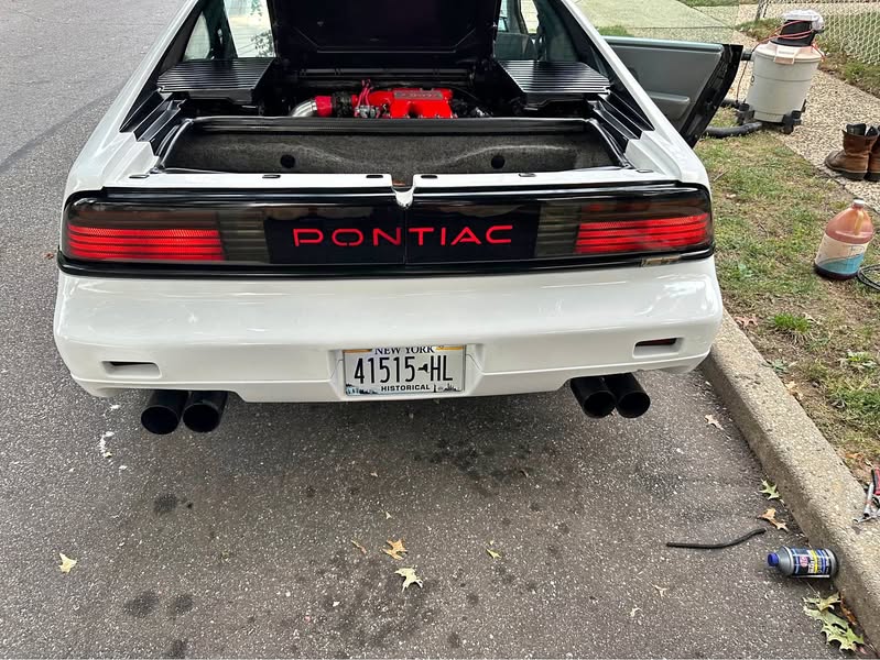 1987 Pontiac fiero gt - Gt