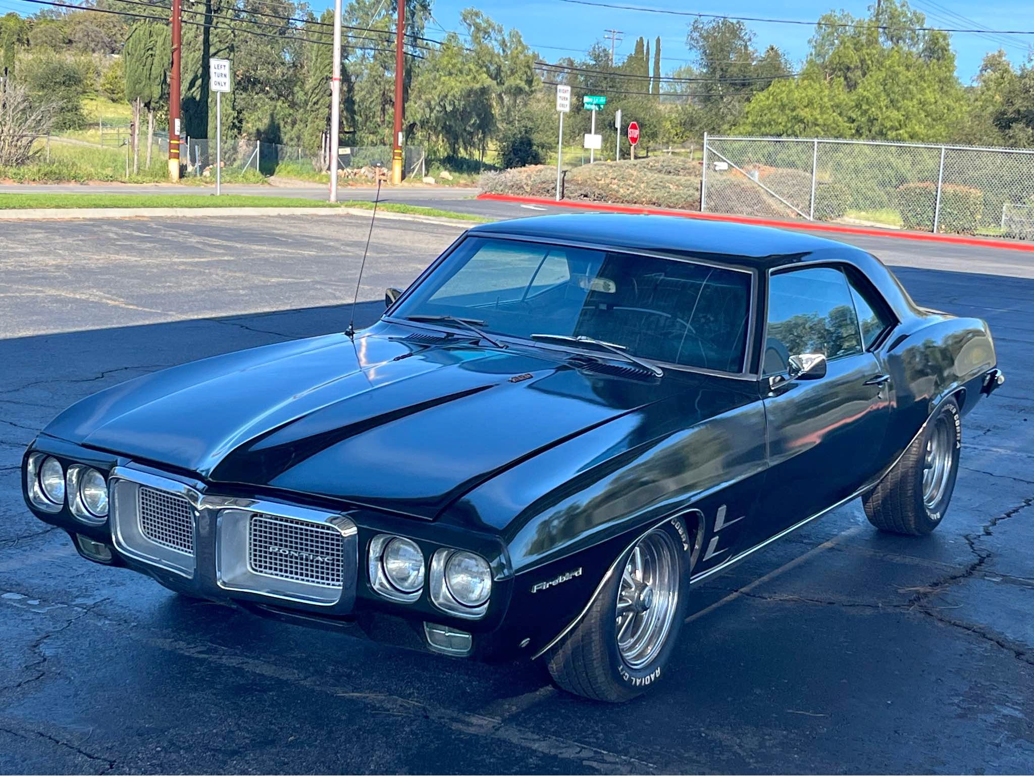 1969 Pontiac Firebird - Coupe 2D