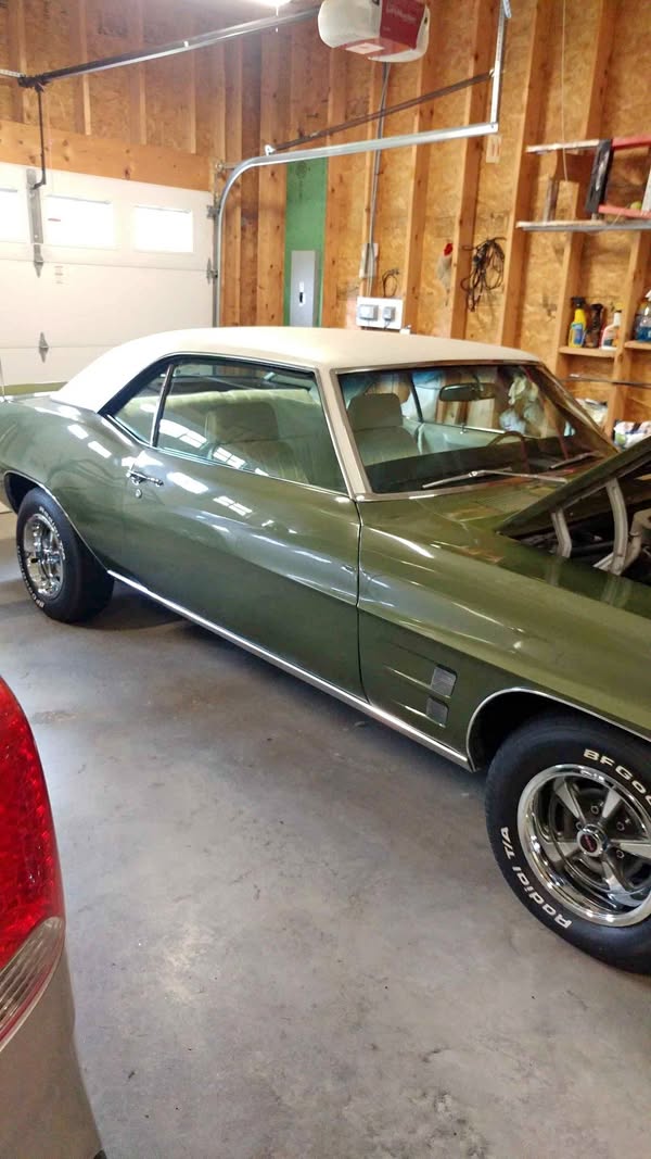 1969 Pontiac Firebird - Coupe 2D