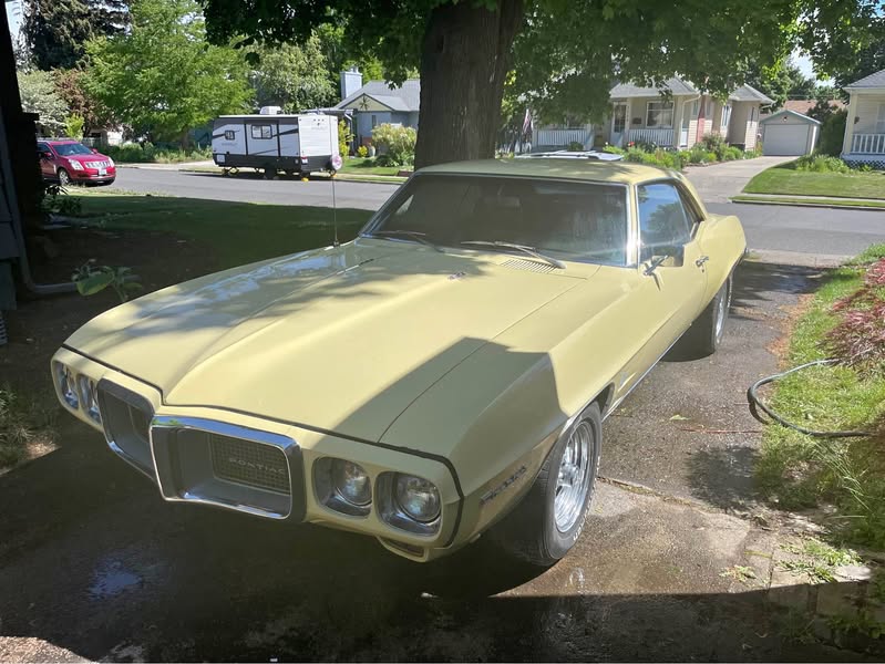 1969 Pontiac Firebird - Coupe 2D