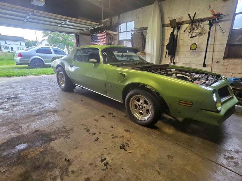 1976 Pontiac Firebird - Coupe 2D