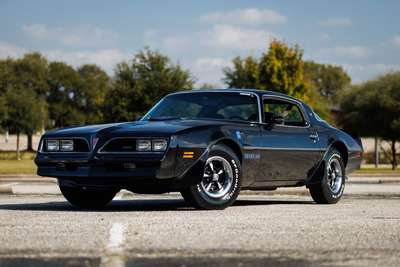 1977 Pontiac Firebird Trans Am Fully Restored