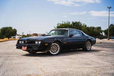1977 Pontiac Firebird Trans Am LS 5.3 Restomod