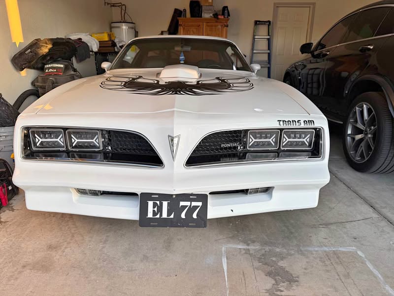 1977 Pontiac Firebird - Coupe 2D