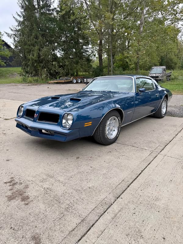 1976 Pontiac Firebird - Formula Coupe 2D