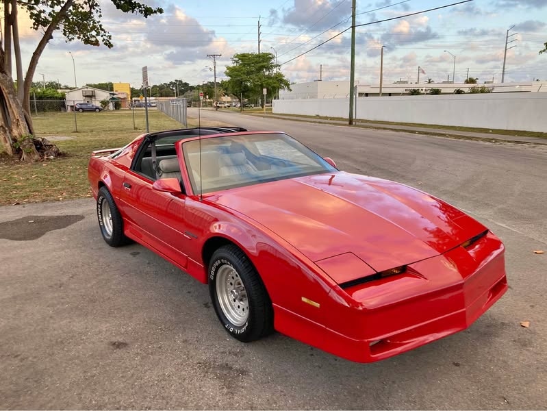 1990 Pontiac Firebird - T TOPS