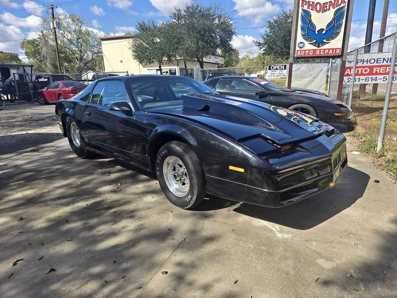 1986 Pontiac Firebird Trans Am Coupe 2D