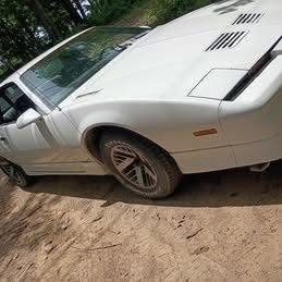 1986 Pontiac Firebird Trans Am Coupe 2D