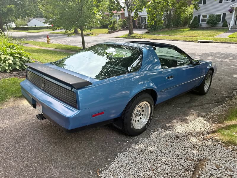 1982 Pontiac Firebird - T-Top