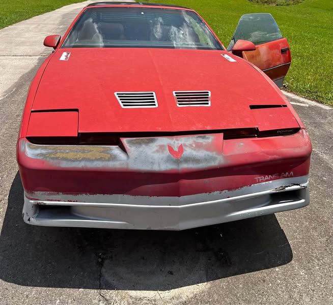 1985 Pontiac Firebird - Black