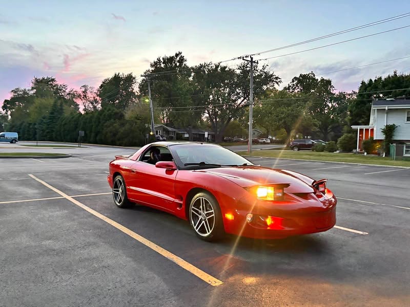 2000 Pontiac Firebird - Base Model