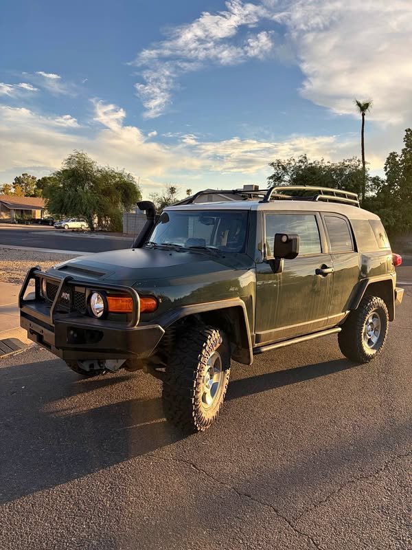 2010 Toyota FJ Cruiser - Sport Utility 2D