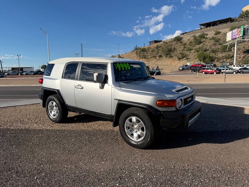 2007 Toyota FJ Cruiser - Sport Utility 2D