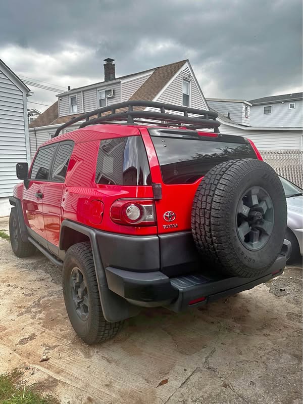 2012 Toyota FJ Cruiser - Trail Teams