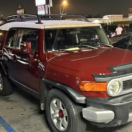 2007 Toyota FJ Cruiser - Sport Utility 2D