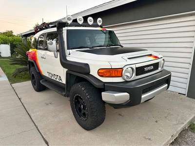 2013 Toyota FJ Cruiser - Sport Utility 2D