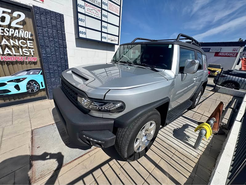 2008 Toyota FJ Cruiser - 4 Door Suicide Rear Door