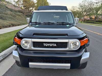2010 Toyota FJ Cruiser - Sport Utility 2D