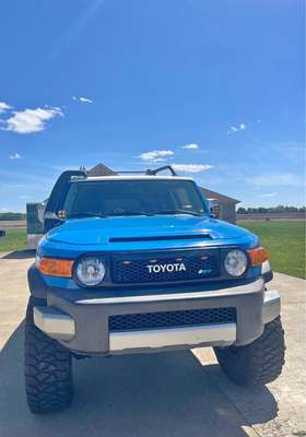 2008 Toyota FJ Cruiser - Sport Utility 2D