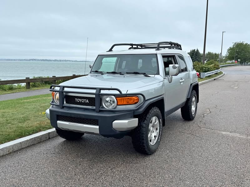 2007 Toyota FJ Cruiser - Sport Utility 2D
