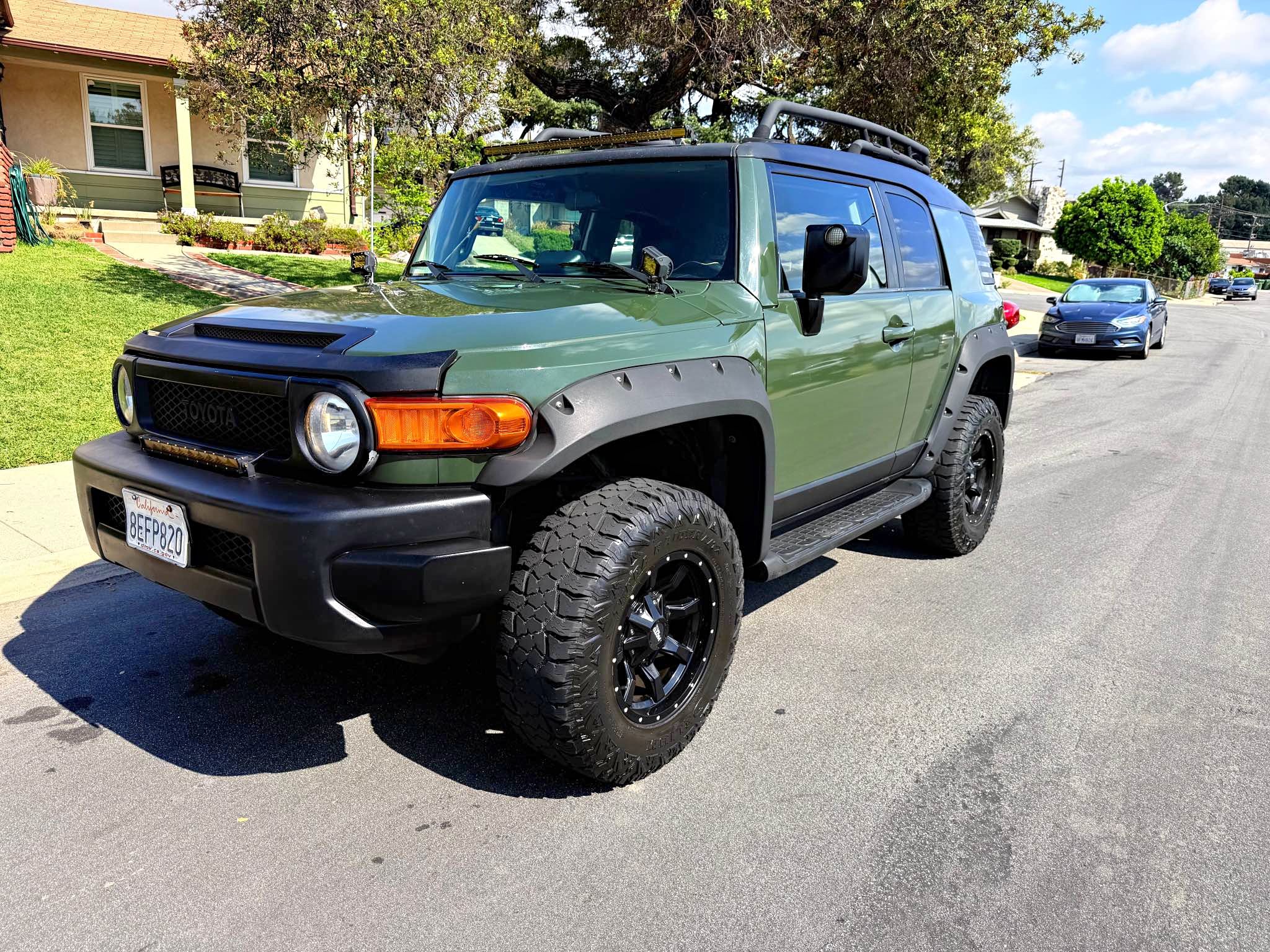 2007 Toyota FJ Cruiser - Sport Utility 2D