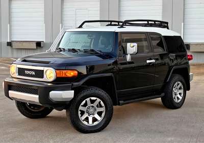 2014 Toyota FJ Cruiser - Sport Utility 2D