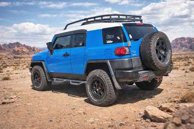 2007 Toyota FJ Cruiser - Sport Utility 2D