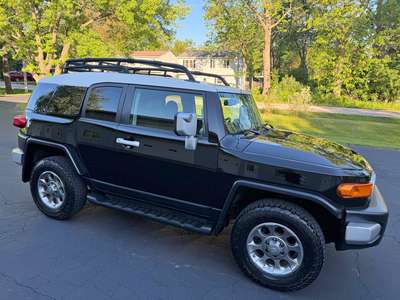 2011 Toyota FJ Cruiser - Sport Utility 2D