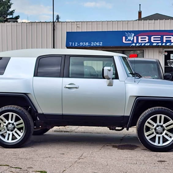 2007 2007 Toyota FJ Cruiser - Sport Utility 2D