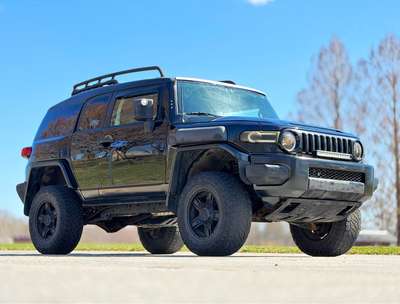 2007 Toyota FJ Cruiser - Sport Utility 2D
