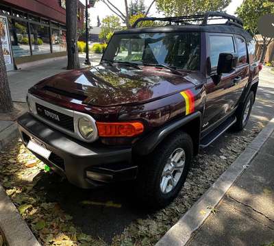 2007 Toyota FJ Cruiser - 4x4 Automatic 4D FJ40