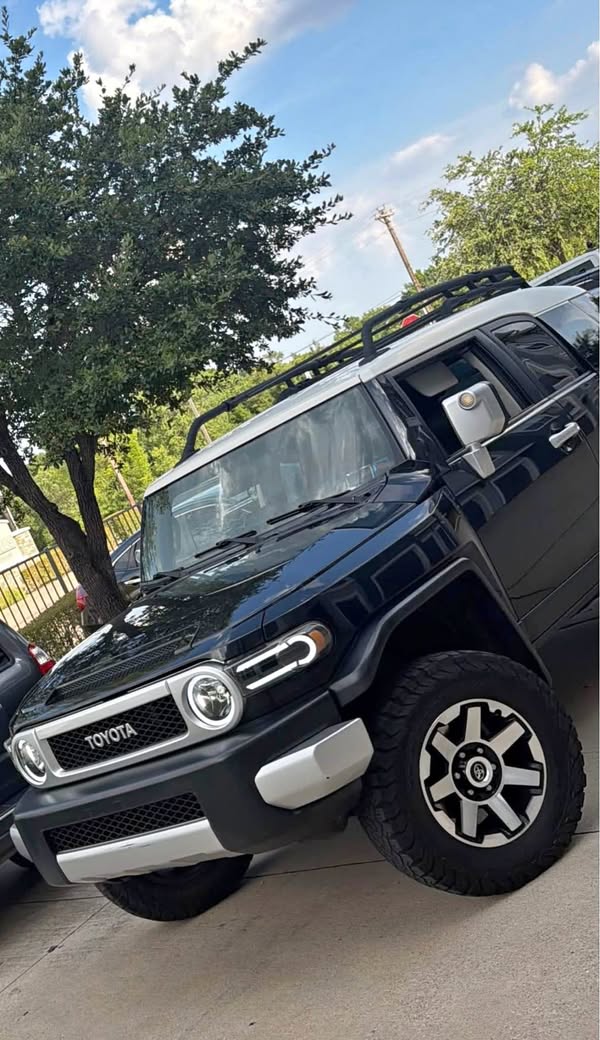 2008 Toyota FJ Cruiser - 4x4