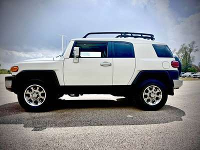 2012 Toyota FJ Cruiser - Sport Utility 2D