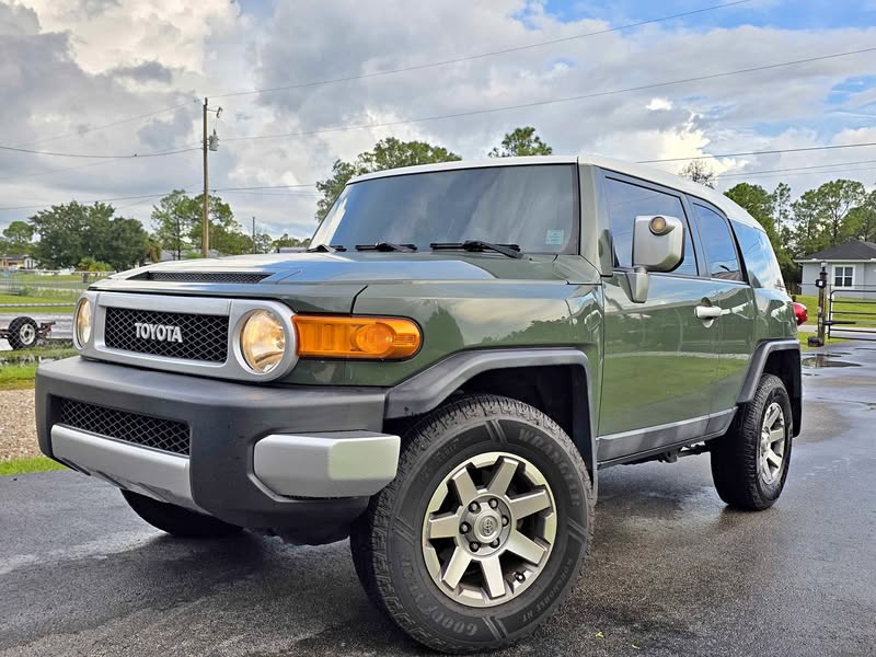 2014 Toyota FJ Cruiser - 4\u00d74