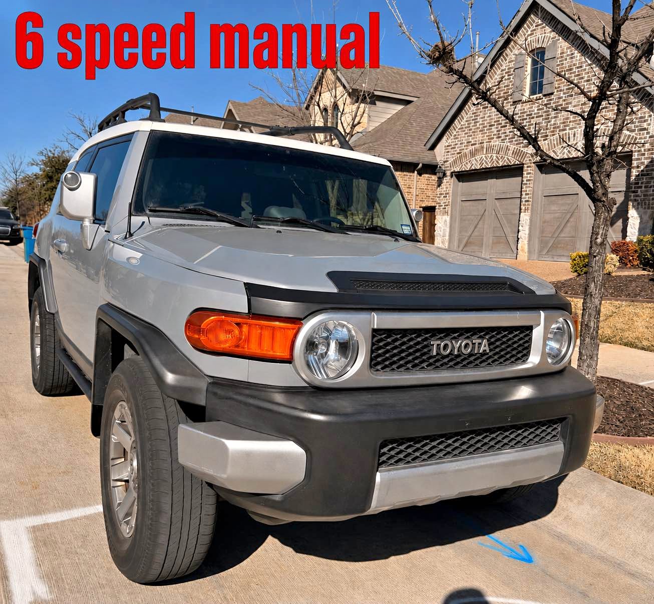 2014 Toyota FJ Cruiser - 4X4 Rare 6-speed manual