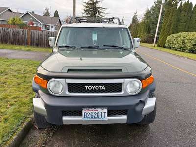2010 Toyota FJ Cruiser - Sport Utility 2D