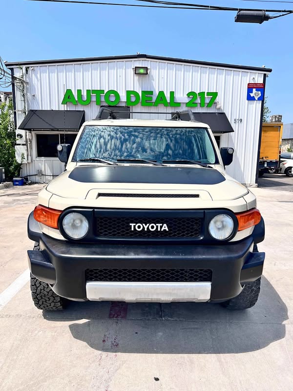 2010 Toyota FJ Cruiser - Todo terreno