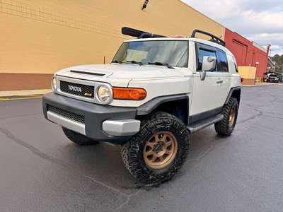 2014 Toyota FJ Cruiser - Sport Utility 2D