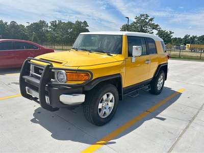2010 Toyota FJ Cruiser - Sport Utility 2D
