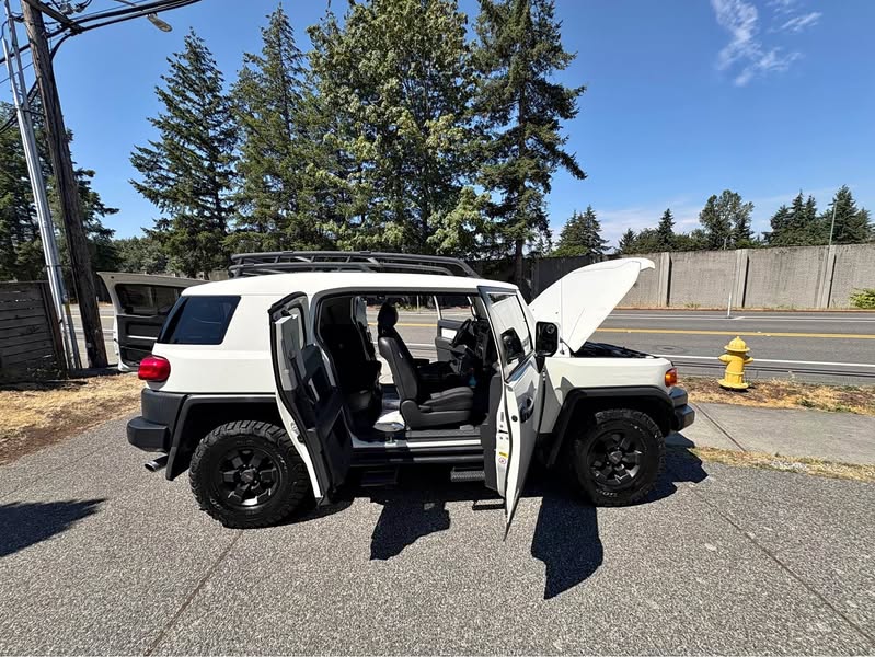 2008 Toyota FJ Cruiser - Trails Team Edition