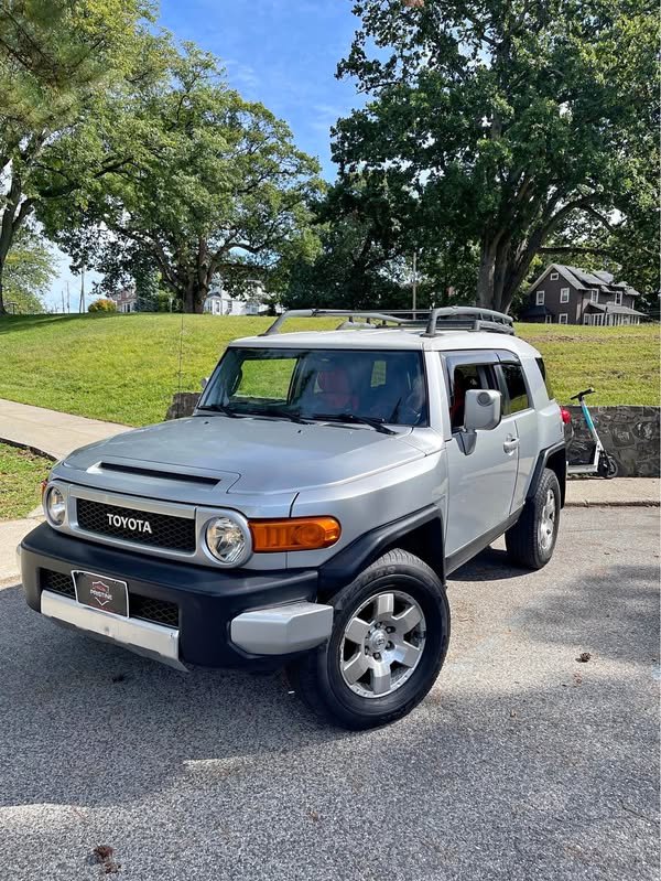 2007 Toyota FJ Cruiser Sport Utility 2D