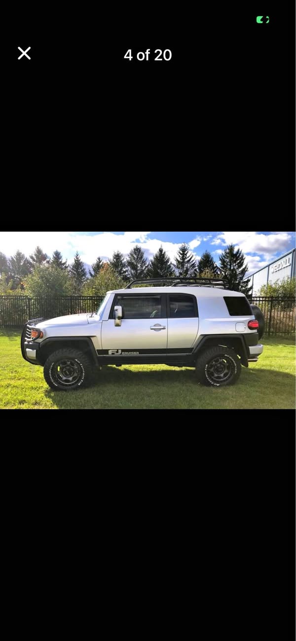 2007 Toyota FJ Cruiser - NEW $10K MOTOR W\/WARRANTY