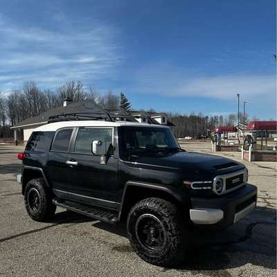 2009 Toyota FJ Cruiser - Sport Utility 2D